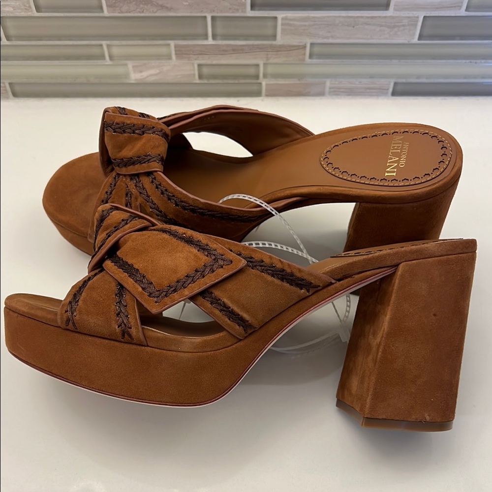 ANTONIO MELANI Brown Platform Sandals with Crisscross Straps